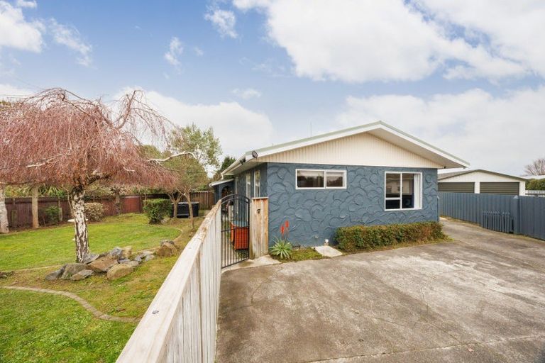 Photo of property in 17 Saturn Crescent, Milson, Palmerston North, 4414