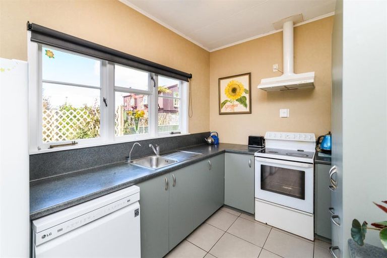 Photo of property in 11 Bond Street, Marton, 4710