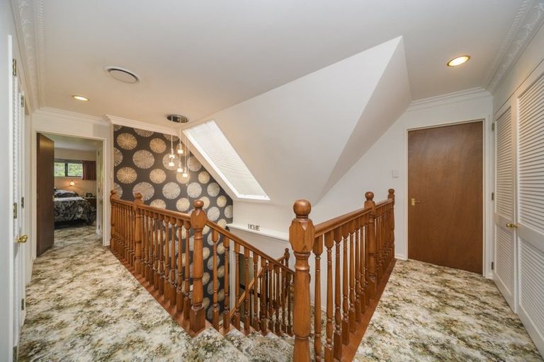 Photo of property in 18 Hanmer Place, Highbury, Palmerston North, 4412