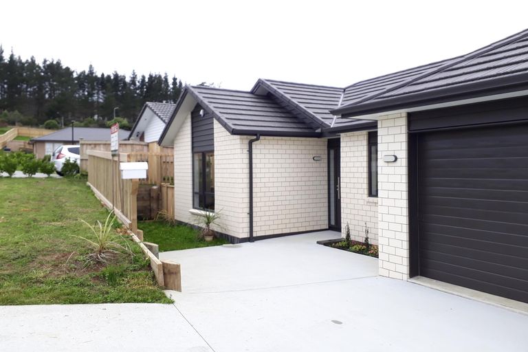 Photo of property in 11 Kirklee Lane, Pokeno, 2402