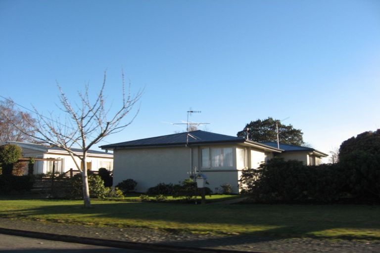 Photo of property in 26 Union Street, Winton, 9720