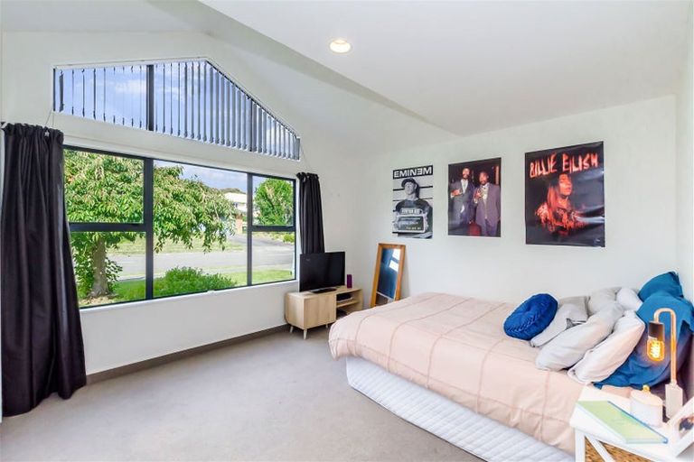 Photo of property in 87 Cedar Drive, Paraparaumu Beach, Paraparaumu, 5032