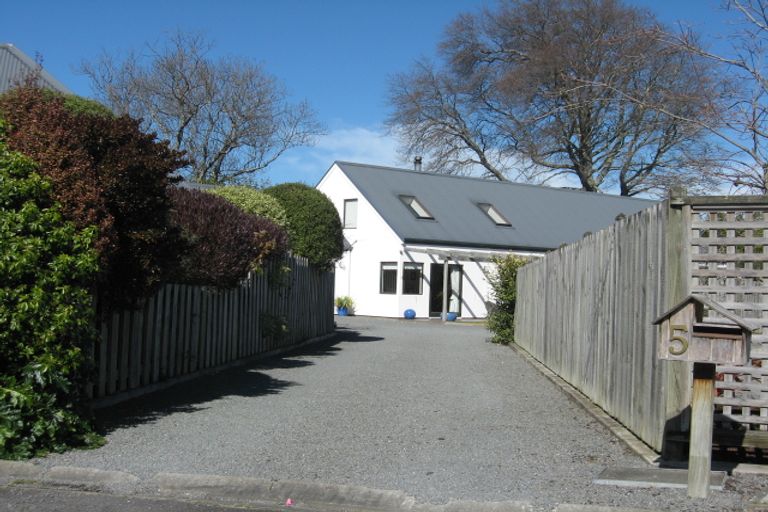 Photo of property in 5 Clara Anne Grove, Greytown, 5712