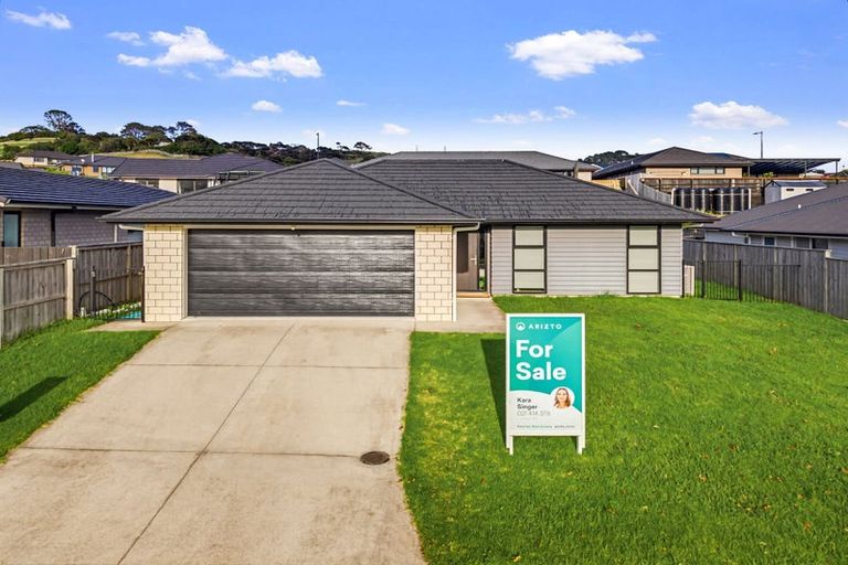 Photo of property in 14 Urumaraki Avenue, Helensville, 0800