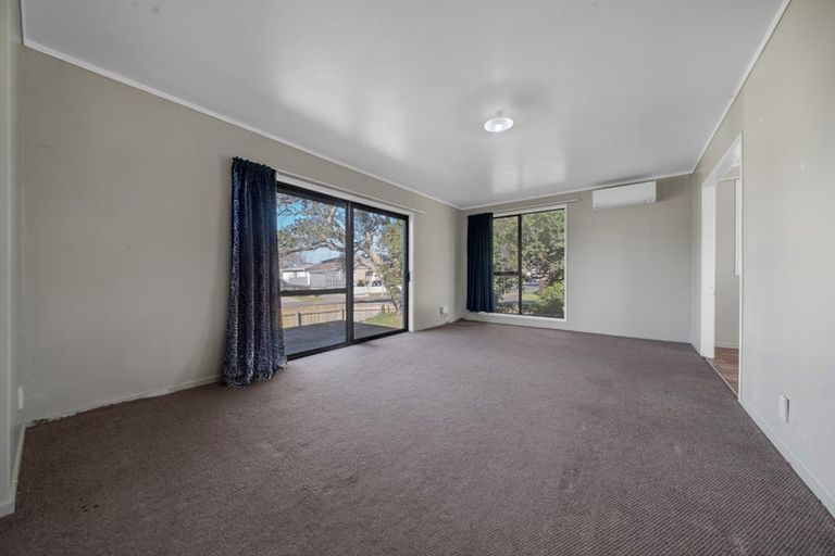 Photo of property in 25 Sharland Avenue, Manurewa, Auckland, 2102