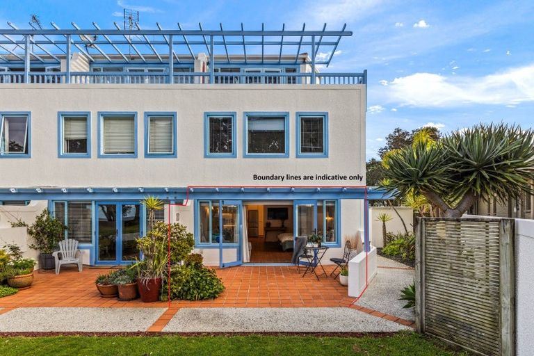 Photo of property in Oceanside Apartments, 6/453 Hibiscus Coast Highway, Orewa, 0931