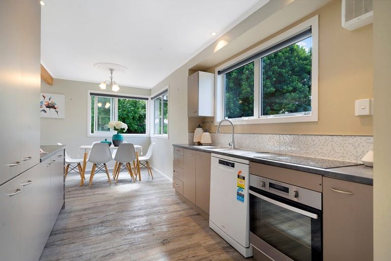 Photo of property in 17 Clyma Place, Massey, Auckland, 0614