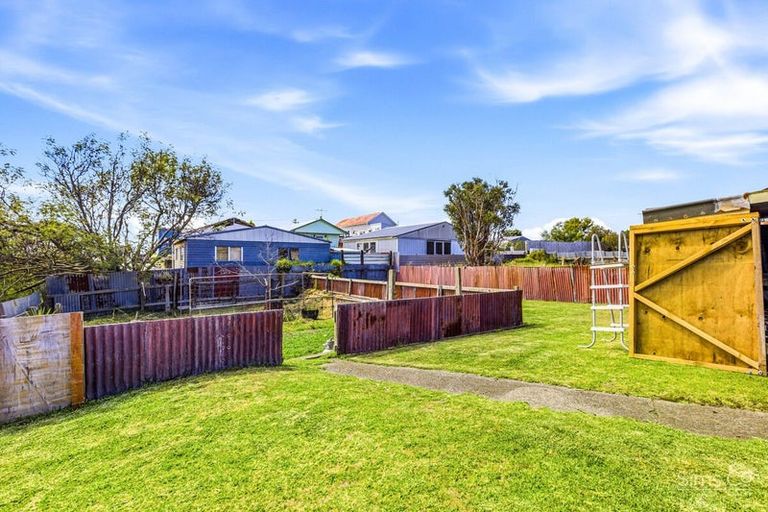 Photo of property in 25 Ruapehu Street, Castlecliff, Whanganui, 4501