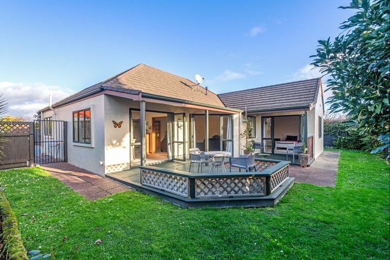 Photo of property in 4 Jensen Street, Hokowhitu, Palmerston North, 4410