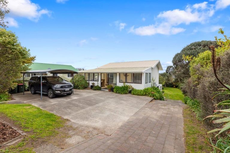 Photo of property in 240 Pukehina Parade, Pukehina, Te Puke, 3189