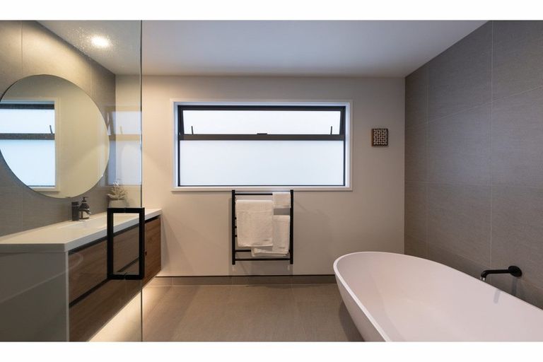 Photo of property in 19 Awatira Drive, Papamoa Beach, Papamoa, 3118