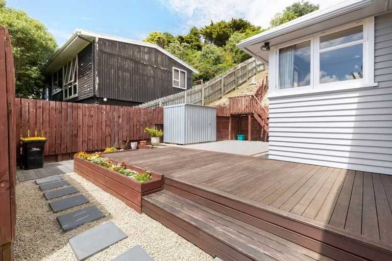 Photo of property in 137 Ironside Road, Johnsonville, Wellington, 6037