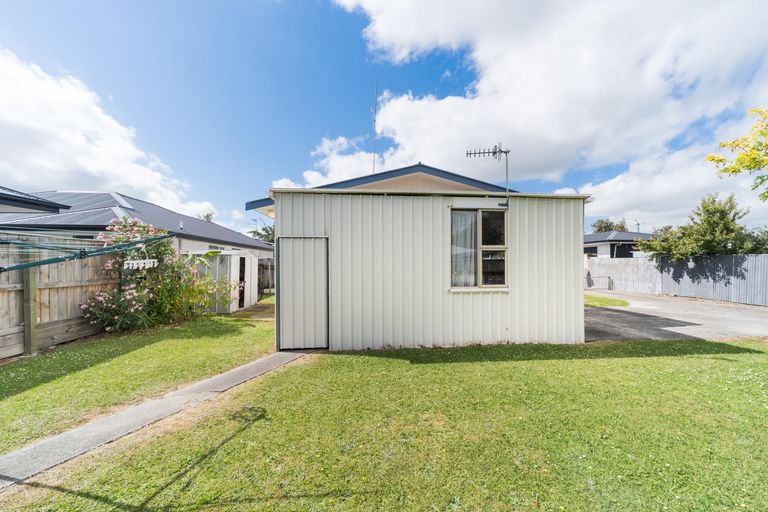 Photo of property in 1/145 College Street, Awapuni, Palmerston North, 4412