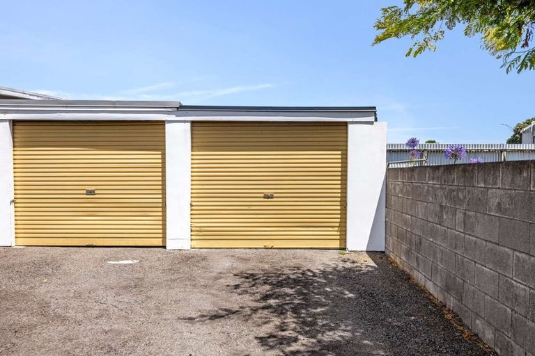 Photo of property in 10 Vogel Street, Fitzroy, New Plymouth, 4312