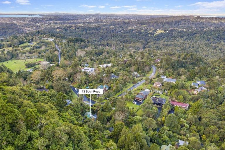 Photo of property in 13 Bush Road, Waiatarua, Auckland, 0604