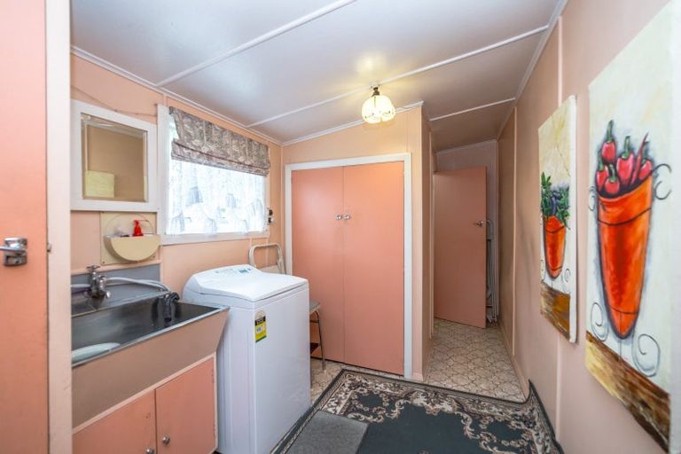 Photo of property in 15 Brooklyn Road, Carterton, 5713