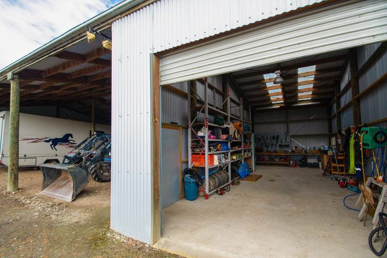 Photo of property in 7 Clarks Flat Road, Lawrence, 9593