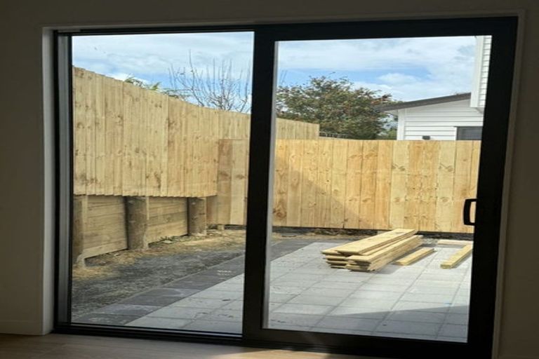 Photo of property in 215c Forrest Hill Road, Forrest Hill, Auckland, 0620