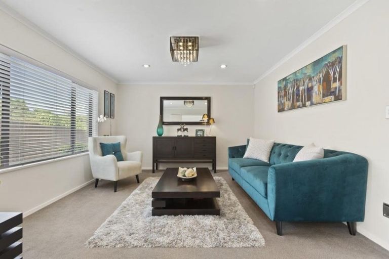 Photo of property in 23 Reeves Road, Pakuranga, Auckland, 2010