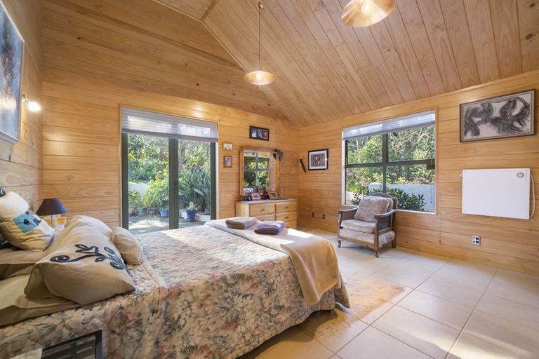 Photo of property in 63 Sunglo Terrace, Otaki, 5512