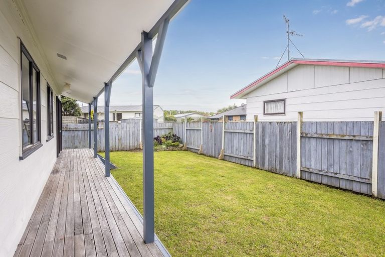 Photo of property in 2 Spackman Crescent, Paraparaumu, 5032