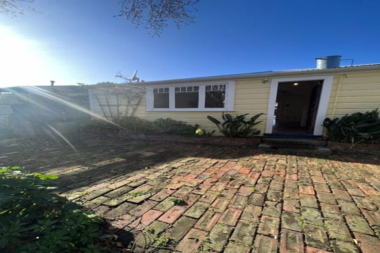 Photo of property in 39 Richmond Street, Petone, Lower Hutt, 5012
