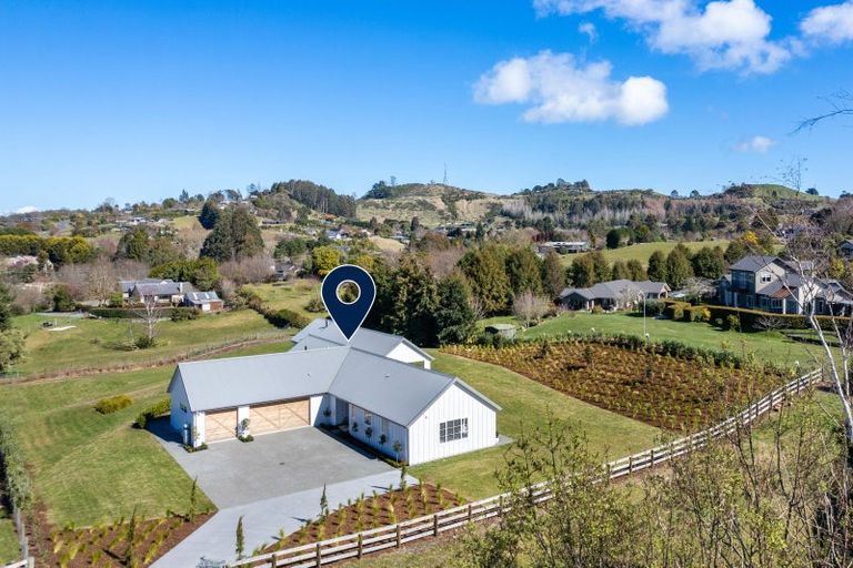 Photo of property in 5 Lens Way, Acacia Bay, Taupo, 3385
