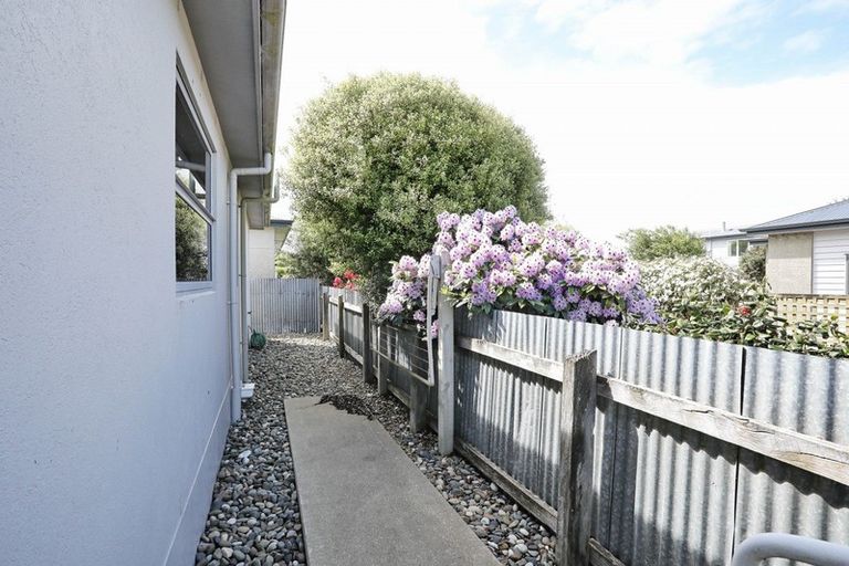 Photo of property in 67 Newcastle Street, Windsor, Invercargill, 9810