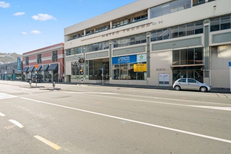 Photo of property in Metro Apartments, 12/220 Thorndon Quay, Pipitea, Wellington, 6011