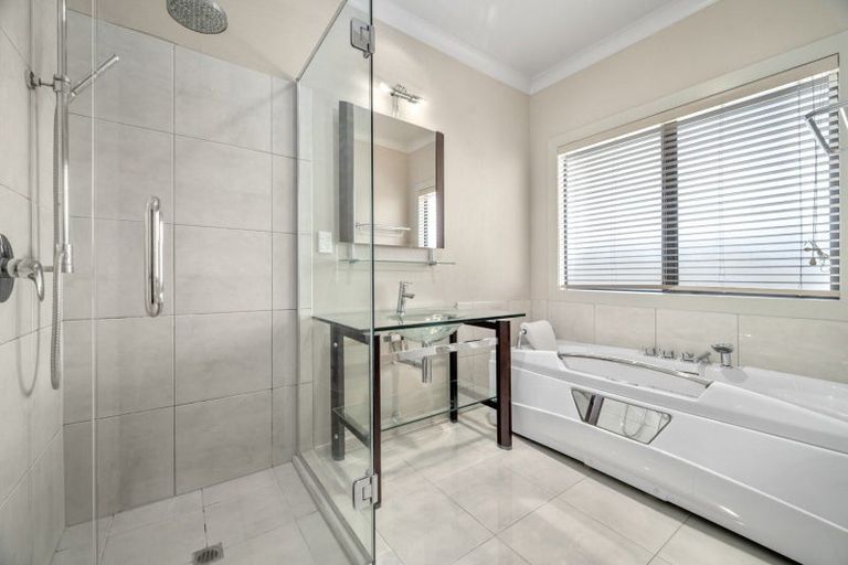 Photo of property in 27 Devoy Drive, Owhata, Rotorua, 3010