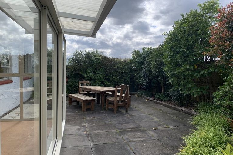 Photo of property in 4/138 Hutchinson Avenue, New Lynn, Auckland, 0600