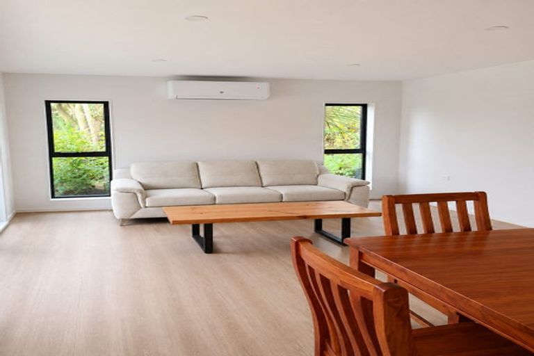Photo of property in 28b Coburg Street, Henderson, Auckland, 0612