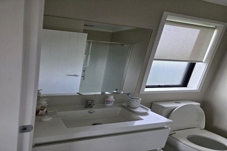 Photo of property in 1/144 Forest Lake Road, Forest Lake, Hamilton, 3200