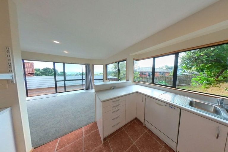 Photo of property in 6/96 William Bayes Place, Red Beach, 0932