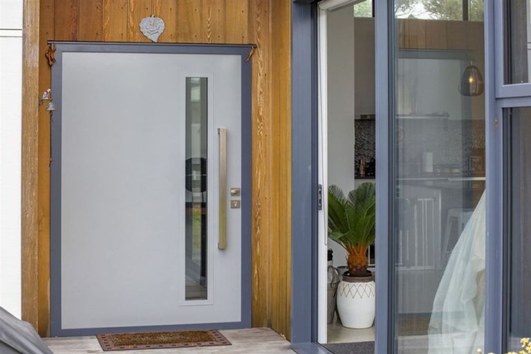 Photo of property in 64a Moir Point Road, Mangawhai Heads, Mangawhai, 0505