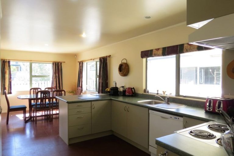 Photo of property in 210 Edward Street, Coromandel, 3506