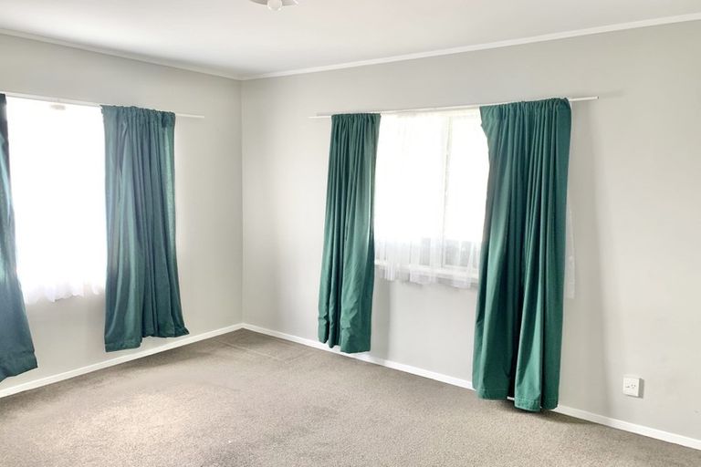 Photo of property in 123 Hyperion Drive, Randwick Park, Auckland, 2105