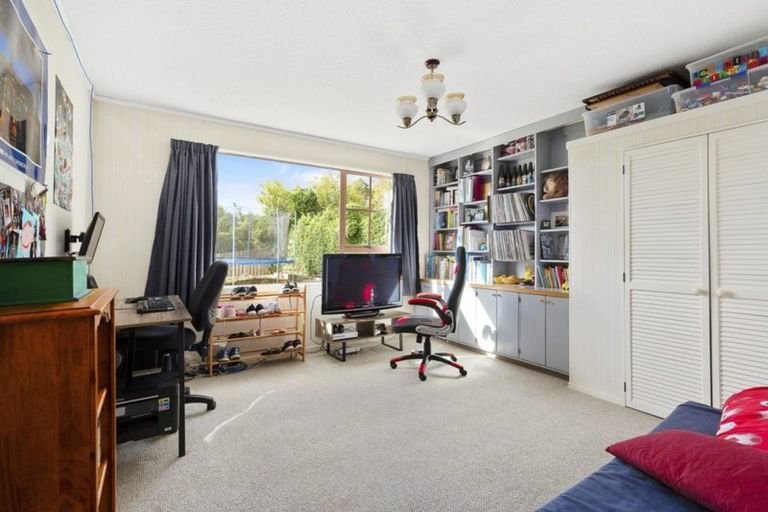Photo of property in 9 The Sounding, Whitby, Porirua, 5024