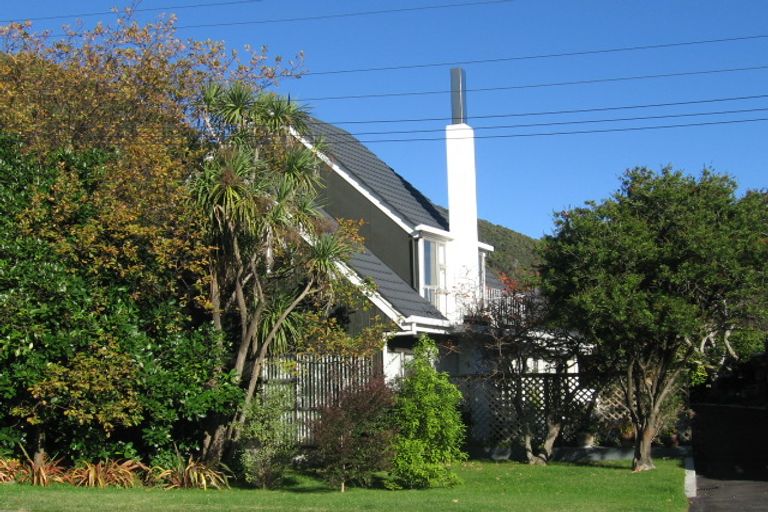 Photo of property in 1 Miro Street, Eastbourne, Lower Hutt, 5013