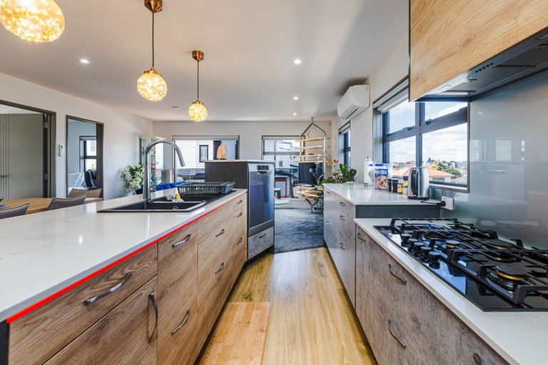 Photo of property in 50a Hillcrest Road, Papatoetoe, Auckland, 2025