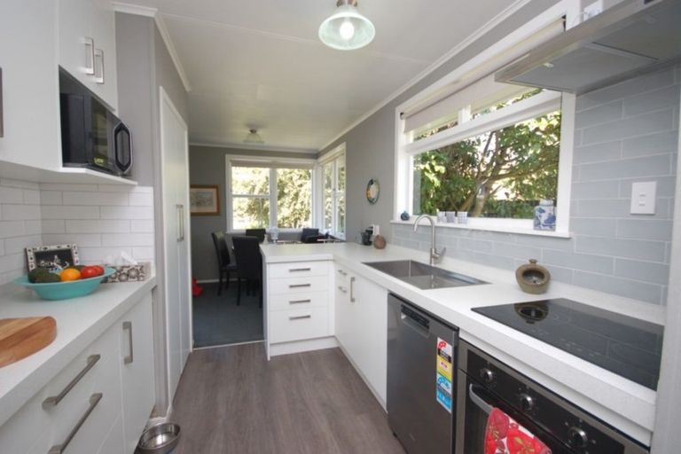 Photo of property in 2/79 Taupo View Road, Taupo, 3330