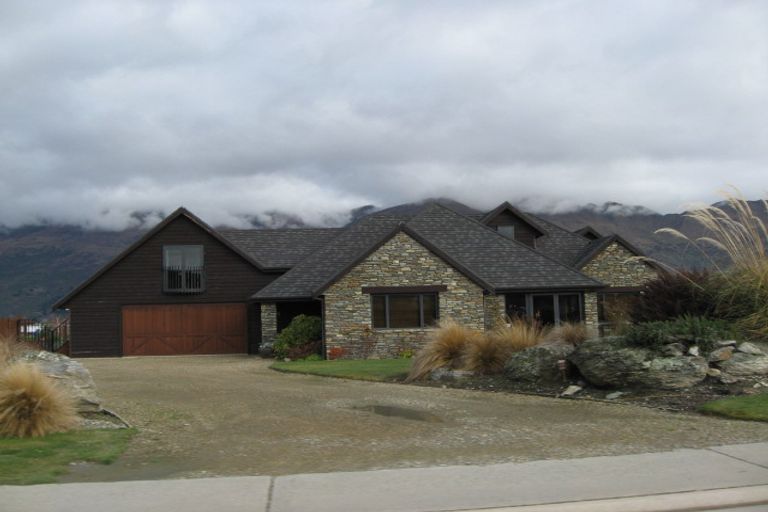 Photo of property in 21 Waimana Place, Wanaka, 9305