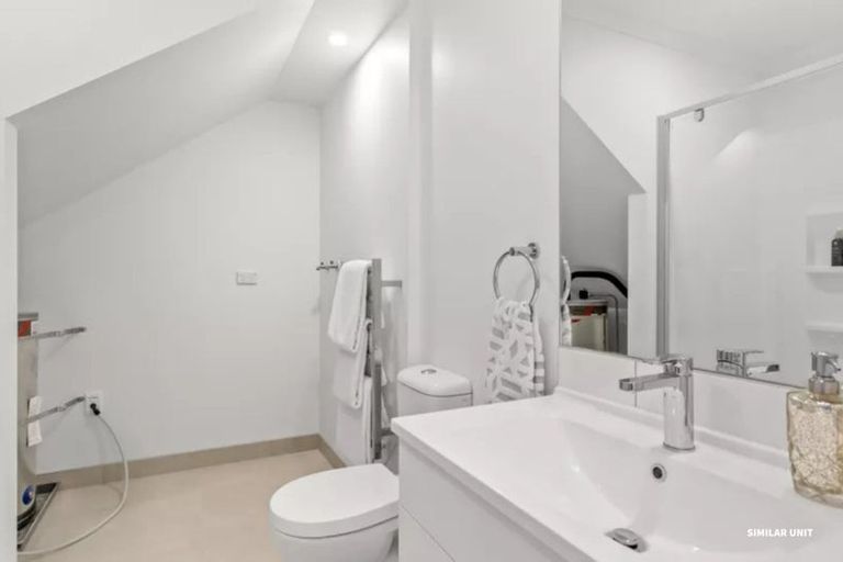 Photo of property in 4/20 Bader Drive, Mangere, Auckland, 2022