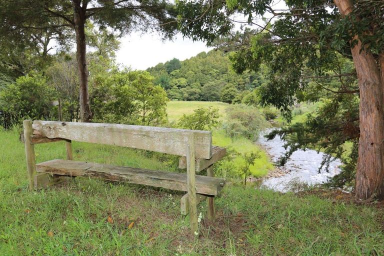 Photo of property in 1 Old Mill Road, Donnellys Crossing, Dargaville, 0379