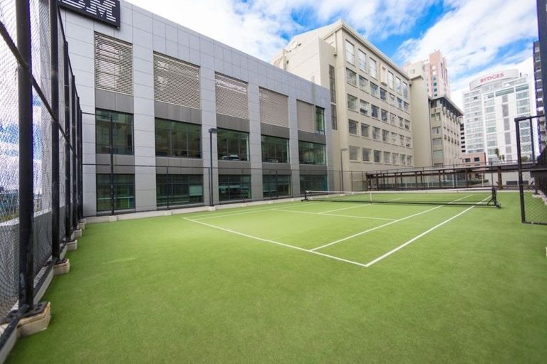 Photo of property in Heritage Tower Apartments, 517/22 Nelson Street, Auckland Central, Auckland, 1010