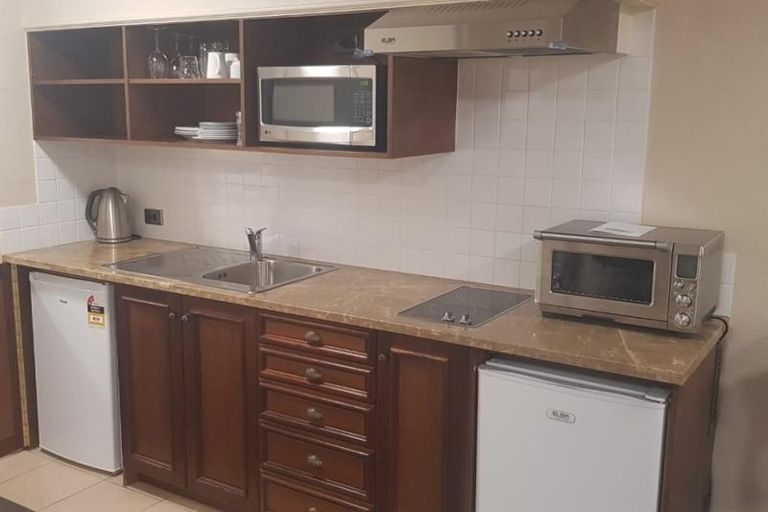 Photo of property in Orchard Cottages, 312/6 Point Road, Monaco, Nelson, 7011