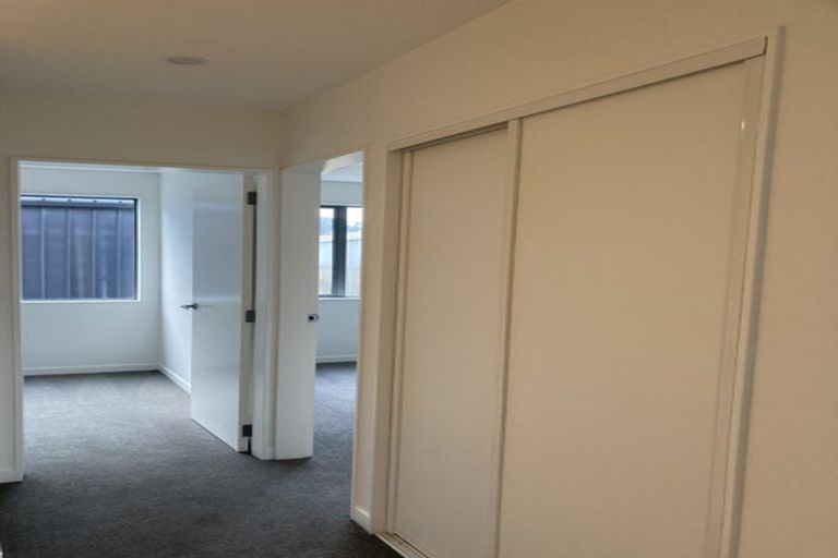 Photo of property in 25 John Street, Stokes Valley, Lower Hutt, 5019