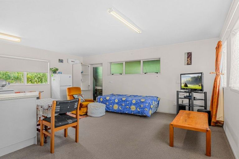 Photo of property in 6 Cullen Road, Waipu, 0582