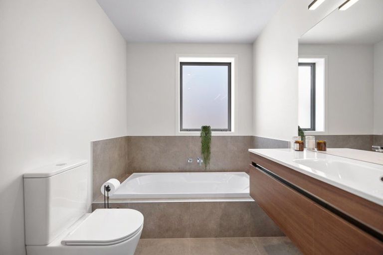 Photo of property in 16 Springfield Road, Lower Shotover, Queenstown, 9304