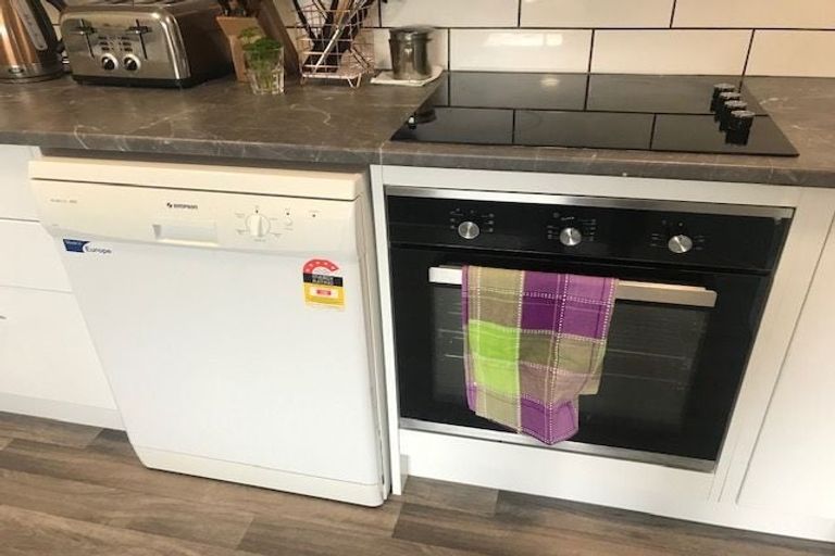 Photo of property in 131 Ruskin Road, Newlands, Wellington, 6037